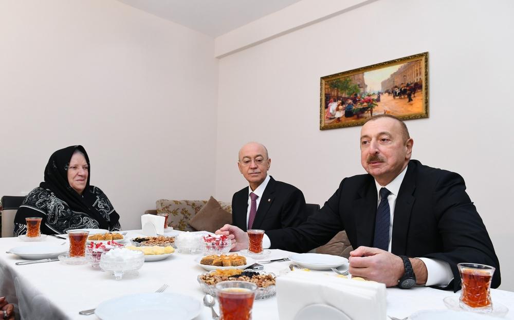 Azerbaijani president views conditions at newly constructed building for earthquake-affected families in Shamakhi (PHOTO)