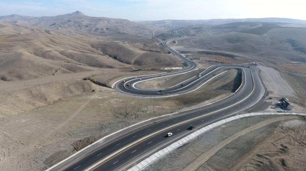 Azerbaijani president inaugurates 101-117th km section of Baku-Shamakhi-Yevlakh highway (PHOTO)