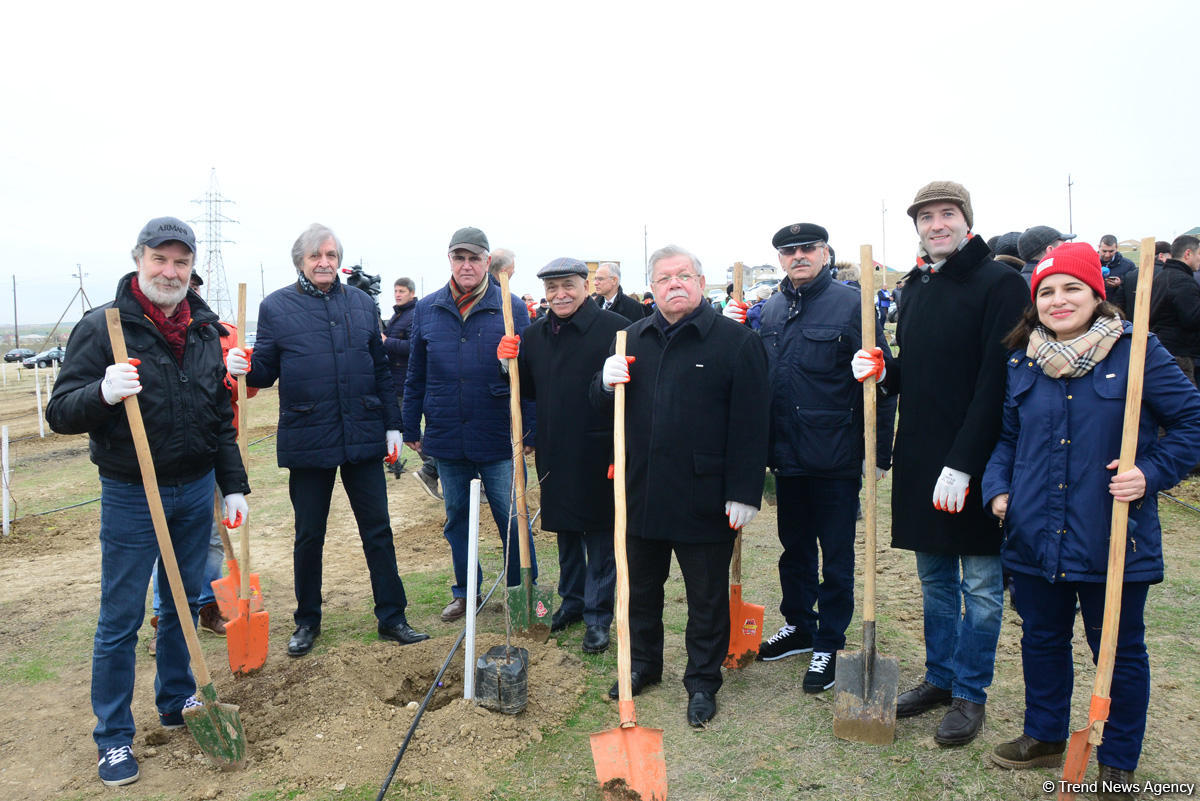 Alexander Sharovsky: I planted tree for first time in my life (PHOTO)