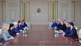 President Ilham Aliyev receives delegation led by Russian minister of economic development (PHOTO)