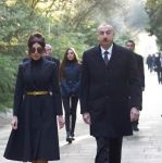 President Ilham Aliyev, First Lady Mehriban Aliyeva visit grave of national leader Heydar Aliyev (PHOTO)