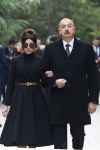 President Ilham Aliyev, First Lady Mehriban Aliyeva visit grave of national leader Heydar Aliyev (PHOTO)