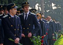 Azerbaijani public reveres memory of great leader Heydar Aliyev (PHOTO)