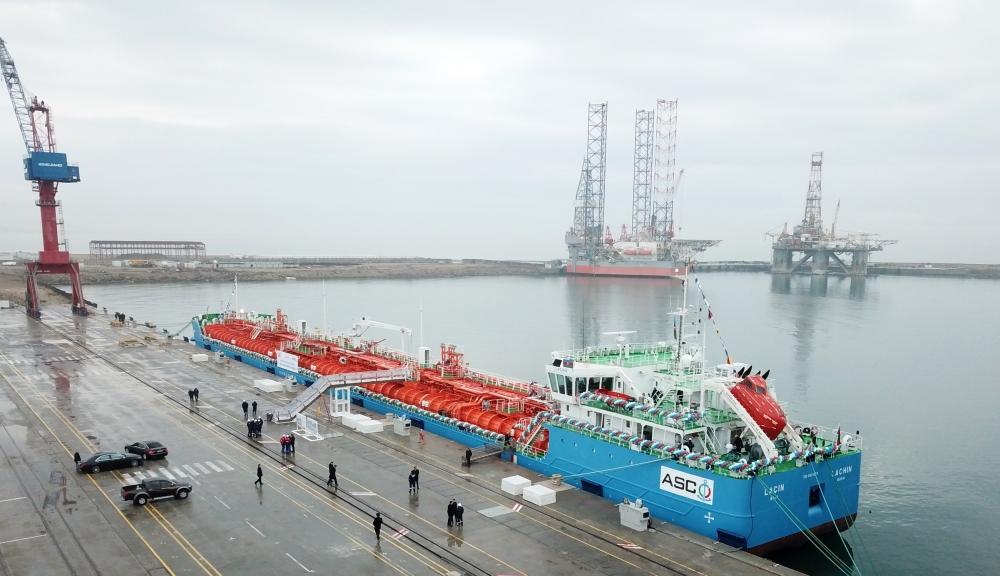 Azerbaijani president attends ceremony to launch first tanker built at Baku Shipyard (PHOTO)