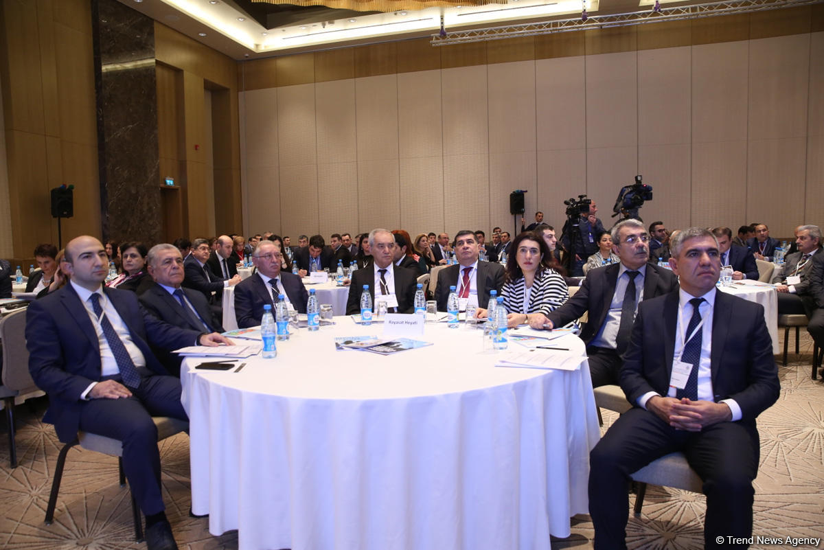 Seminar on role of private sector in agriculture, food sector starts in Baku (PHOTO)