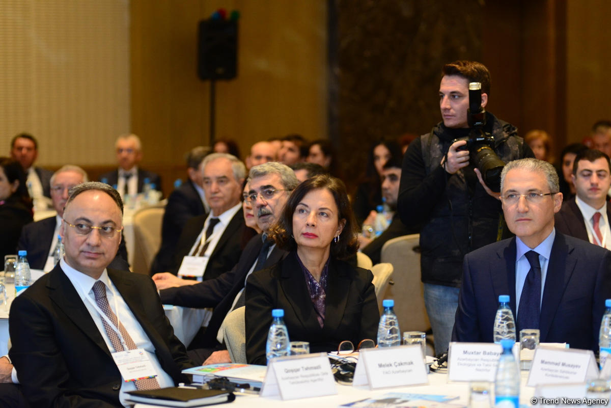 Seminar on role of private sector in agriculture, food sector starts in Baku (PHOTO)