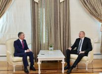 President Ilham Aliyev received delegation led by Chairman of Mazhilis of Kazakh Parliament (PHOTO)