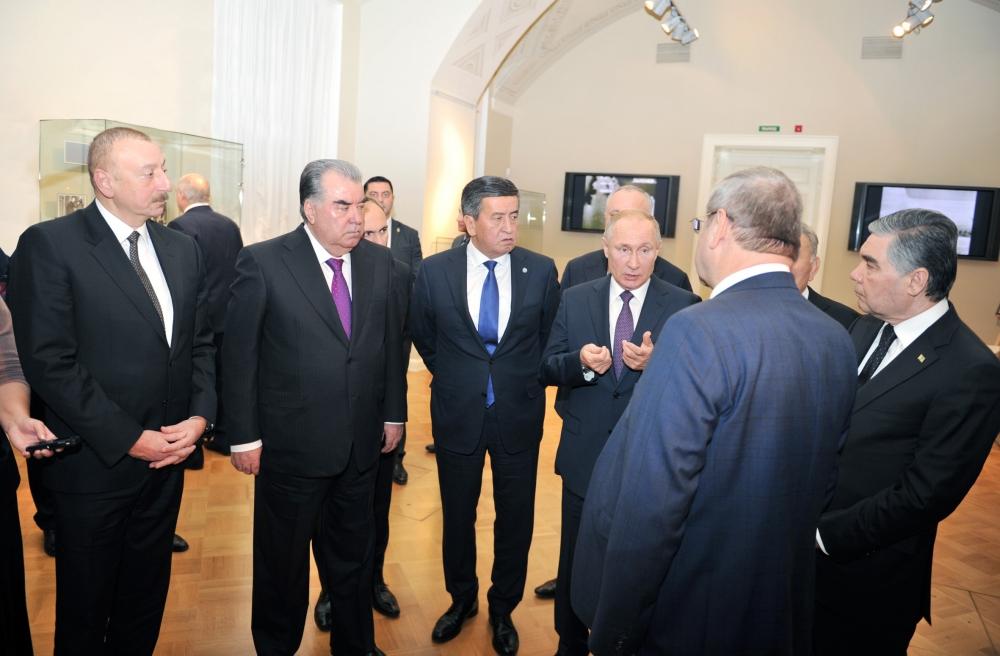 President Ilham Aliyev attended informal meeting of CIS heads of state in St. Petersburg (PHOTO)