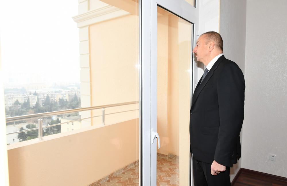 President Aliyev attends ceremony held to give out apartments to Karabakh war vets (PHOTO)