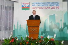 President Ilham Aliyev attends ceremony dedicated to 2019 sporting results (PHOTO)