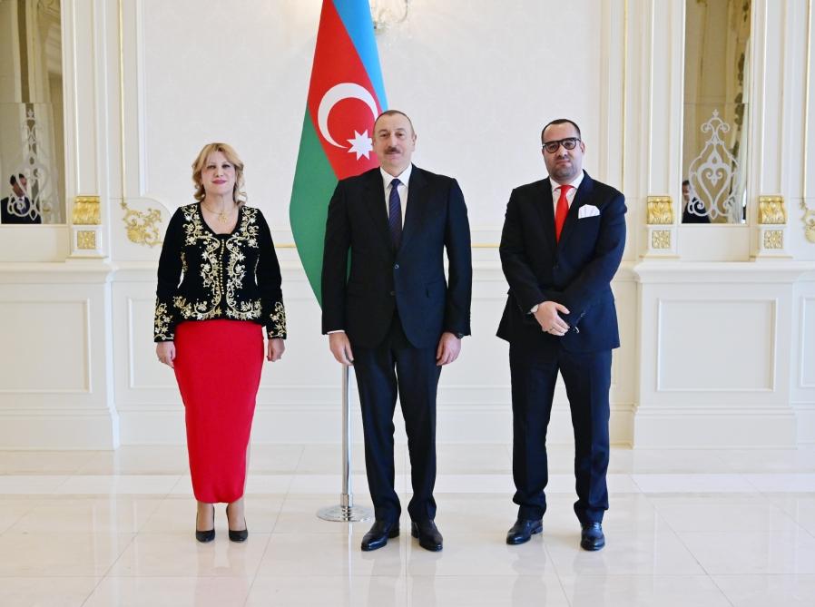 President Ilham Aliyev receives credentials of incoming Algerian ambassador (PHOTO)