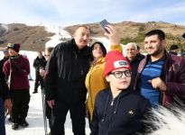 President Ilham Aliyev, First Lady Mehriban Aliyeva view work done at Shahdag Tourism Center (PHOTO/VIDEO) (UPDATE)