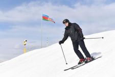 President Ilham Aliyev, First Lady Mehriban Aliyeva view work done at Shahdag Tourism Center (PHOTO/VIDEO) (UPDATE)