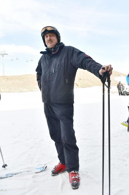 President Ilham Aliyev, First Lady Mehriban Aliyeva view work done at Shahdag Tourism Center (PHOTO/VIDEO) (UPDATE)