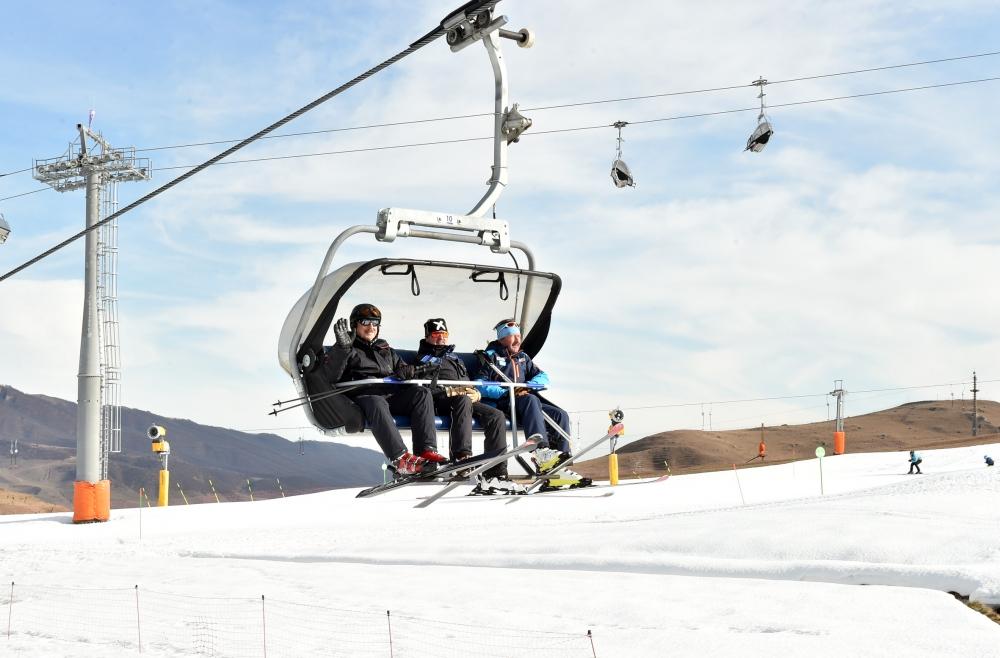 President Ilham Aliyev, First Lady Mehriban Aliyeva view work done at Shahdag Tourism Center (PHOTO/VIDEO) (UPDATE)