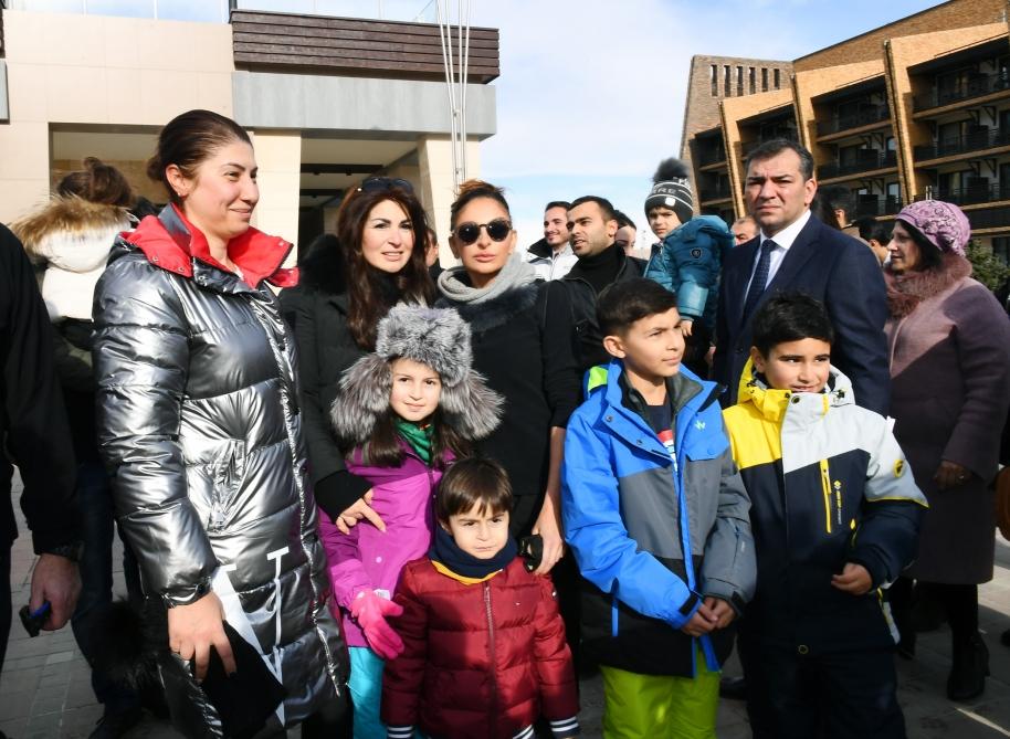 President Ilham Aliyev, First Lady Mehriban Aliyeva view work done at Shahdag Tourism Center (PHOTO/VIDEO) (UPDATE)
