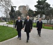 President Ilham Aliyev views ongoing renovation works in another park in Baku (PHOTO)