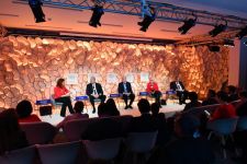 Azerbaijani president attends panel discussion on “Strategic Outlook: Eurasia” held as part of WEF (PHOTO)