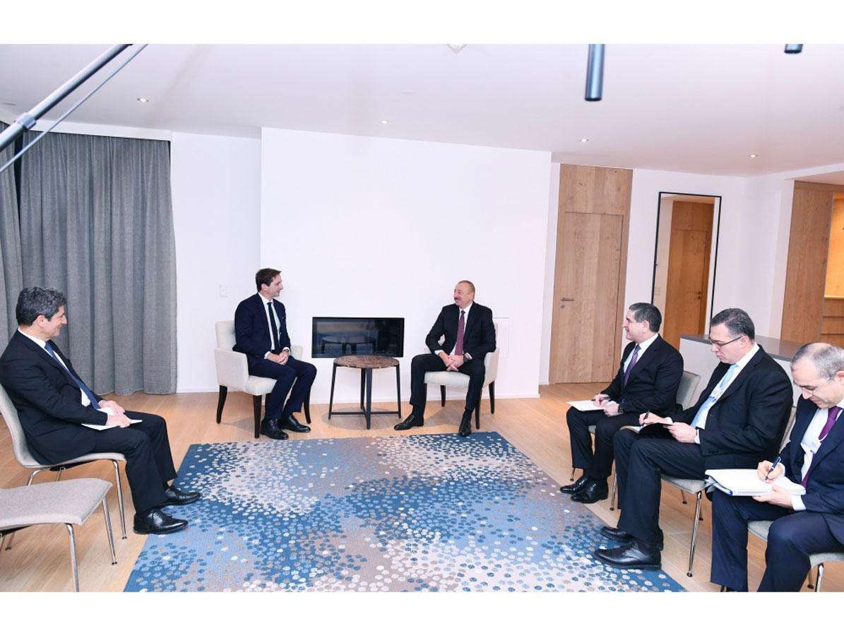 President Ilham Aliyev meets Chief Executive Officer of SUEZ Group (PHOTO)