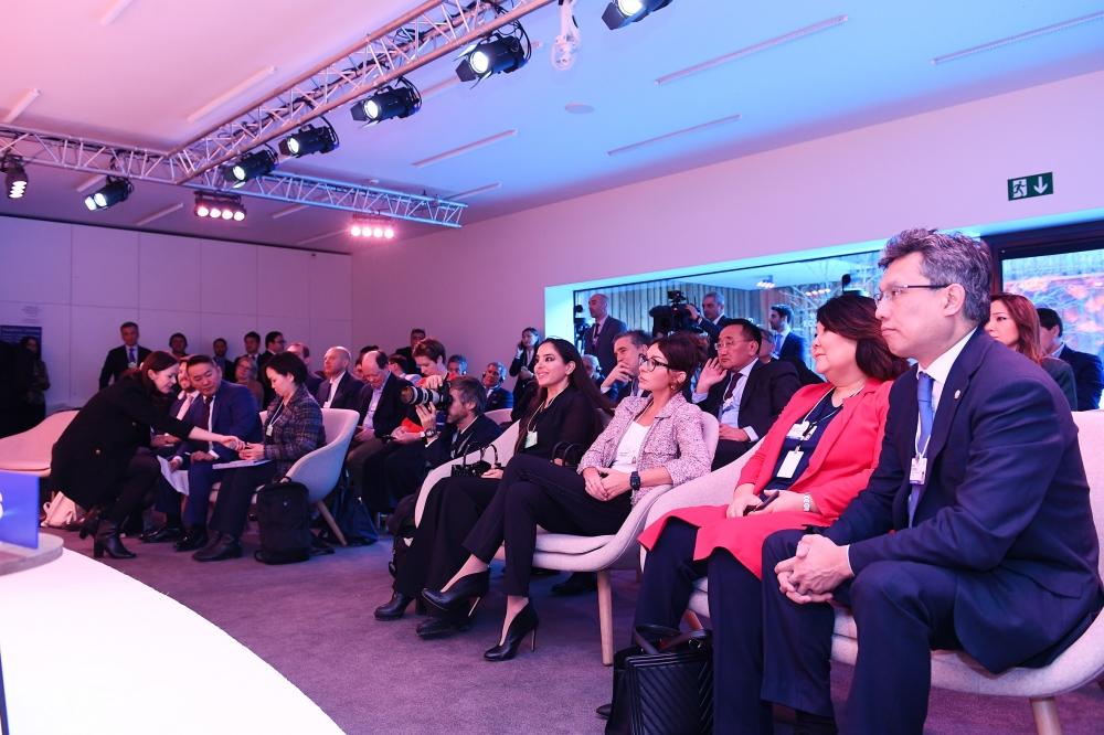Azerbaijani president attends panel discussion on “Strategic Outlook: Eurasia” held as part of WEF (PHOTO)