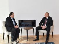 Azerbaijani president meets with mayor of Swiss town of Montreux in Davos (PHOTO)