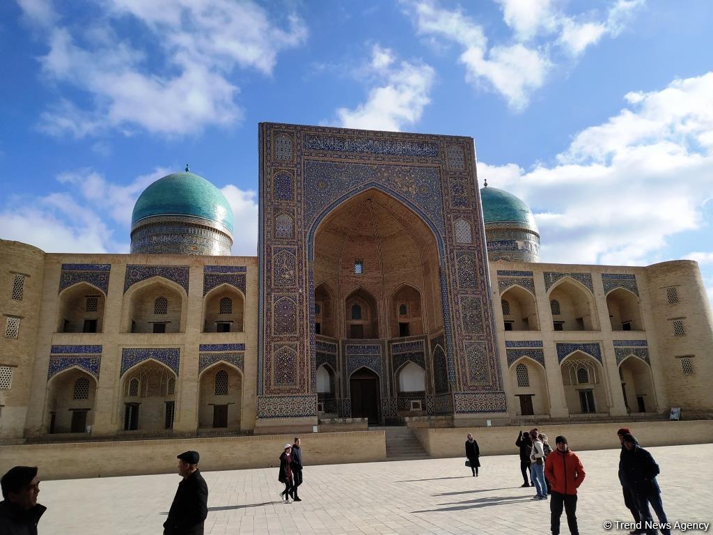 Uzbek official talk dev't of tourism, grand plans for transport sector growth (Exclusive)