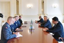 President Ilham Aliyev receives delegation led by NATO Supreme Allied Commander Europe (PHOTO)