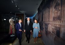 President Ilham Aliyev presents "Sharaf" Order to People’s Artist Alibaba Mammadov (PHOTO)