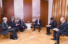 President Ilham Aliyev meets Chief Executive Officer of Leonardo company (PHOTO)