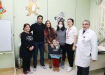 Vice-President of Heydar Aliyev Foundation Leyla Aliyeva meets with children suffering from oncological diseases (PHOTO)
