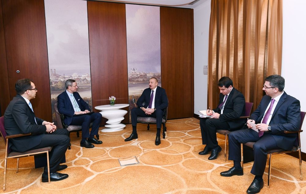 Ilham Aliyev meets with head of South Caucasus working group of German Eastern Business Association (PHOTO)
