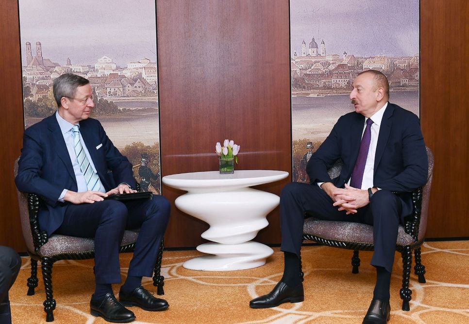 Ilham Aliyev meets with head of South Caucasus working group of German Eastern Business Association (PHOTO)