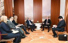 President Ilham Aliyev meets World Bank Managing Director in Munich (PHOTO)