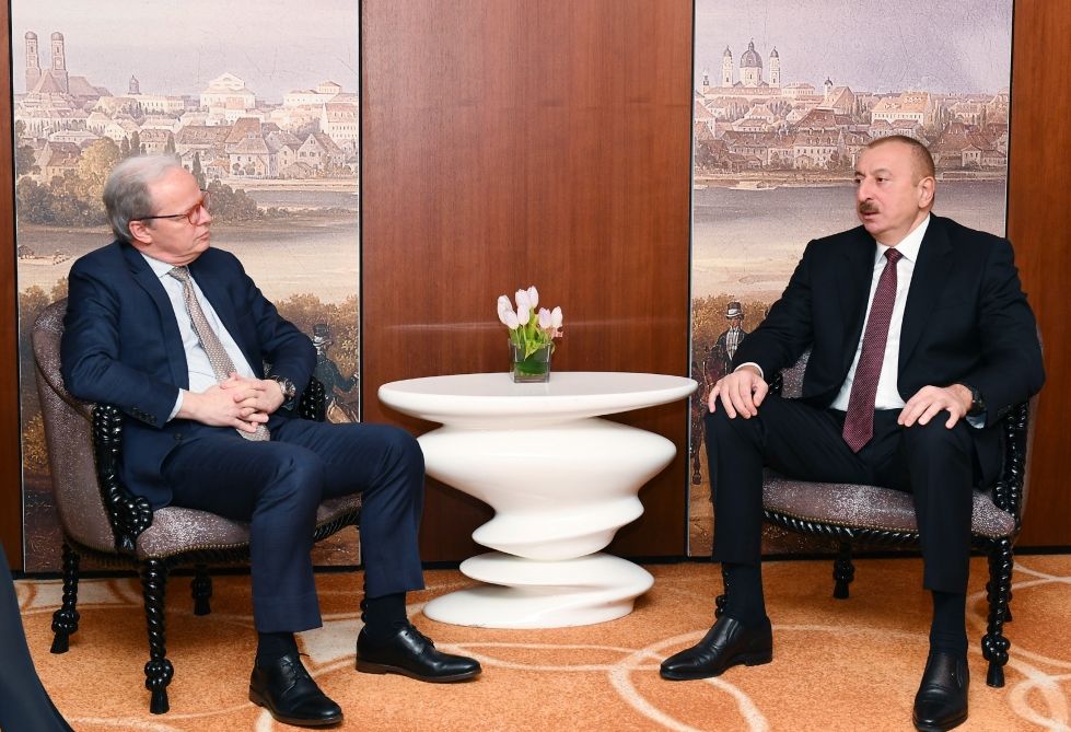 President Ilham Aliyev meets World Bank Managing Director in Munich (PHOTO)