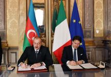 Azerbaijan, Italy exchange documents (PHOTO)