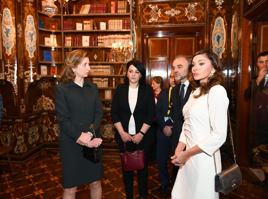 Azerbaijan's First Lady Mehriban Aliyeva views Quirinale Palace in Rome (PHOTO)