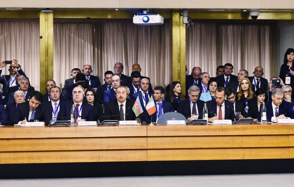 President Ilham Aliyev attends Azerbaijan-Italy business forum in Rome (PHOTO)