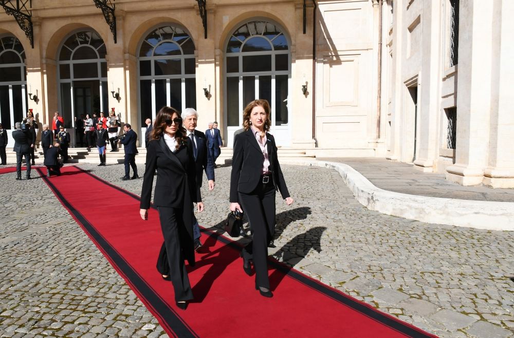 Official seeing-off ceremony held for President Ilham Aliyev in Rome (PHOTO)