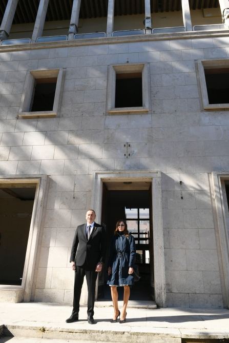 President Ilham Aliyev viewed building designed to host Azerbaijan Culture Center in Rome (PHOTO)