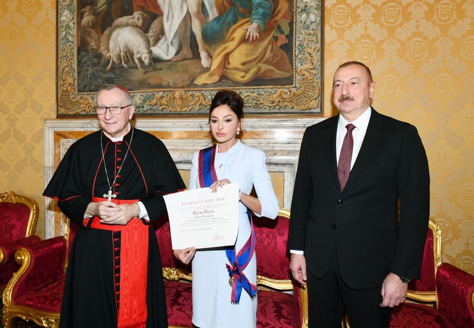 Azerbaijan’s President Ilham Aliyev, First Lady Mehriban Aliyeva meet with Vatican Secretary of State Cardinal (PHOTO)