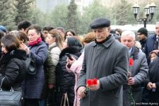 Azerbaijani public commemorates Khojaly genocide victims (PHOTO)
