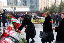 Azerbaijani public commemorates Khojaly genocide victims (PHOTO)
