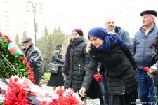 Azerbaijani public commemorates Khojaly genocide victims (PHOTO)