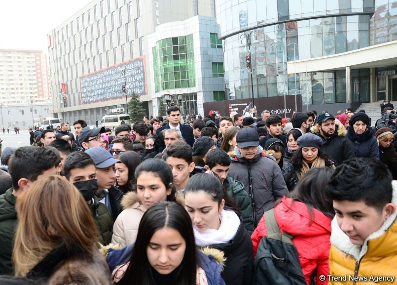 Azerbaijani public commemorates Khojaly genocide victims (PHOTO)