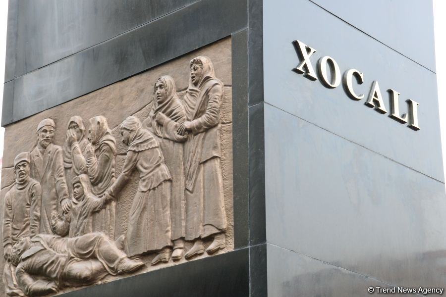 Azerbaijani public commemorates Khojaly genocide victims (PHOTO)