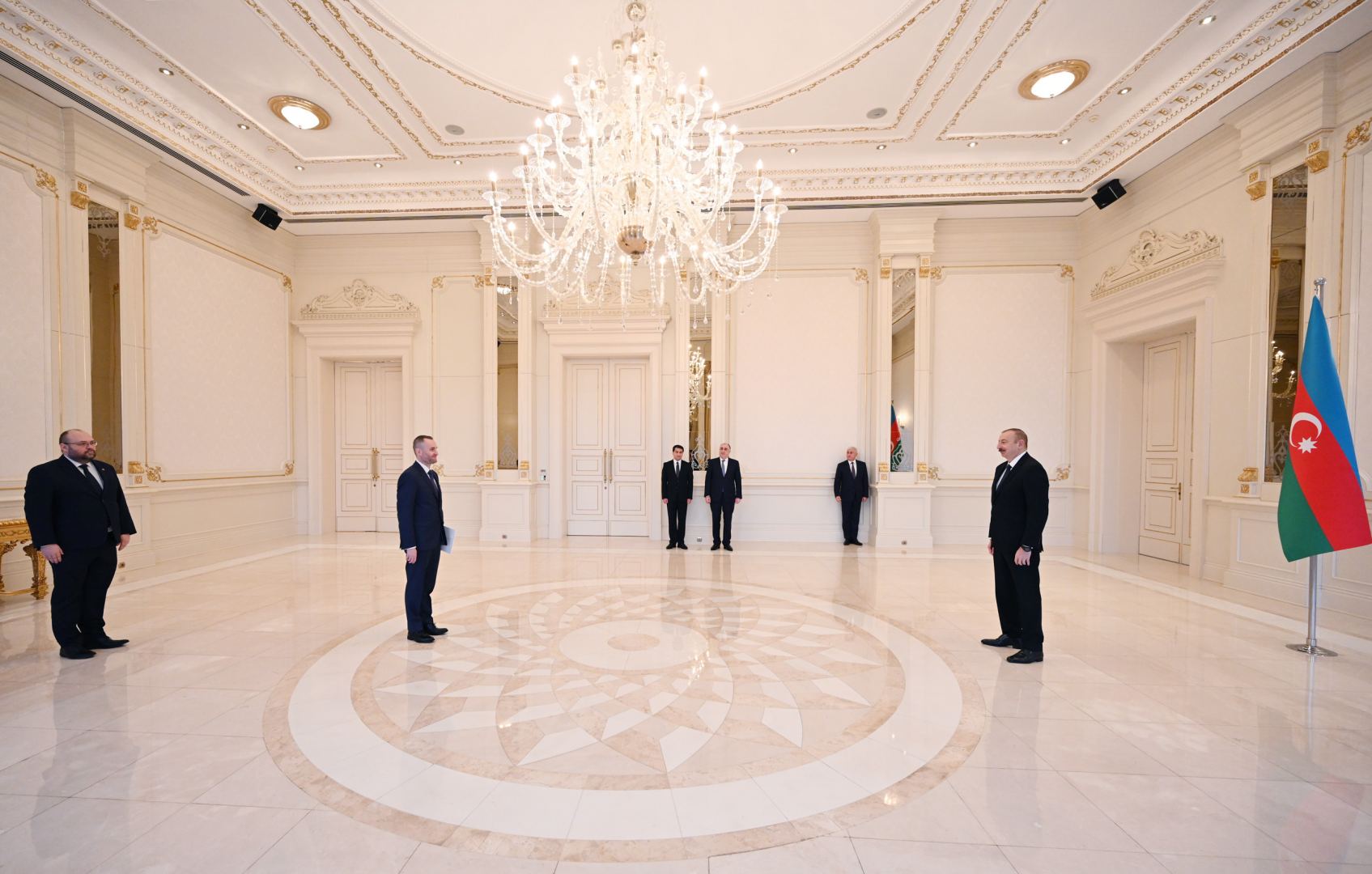 President Ilham Aliyev received credentials of incoming Polish ambassador (PHOTO)