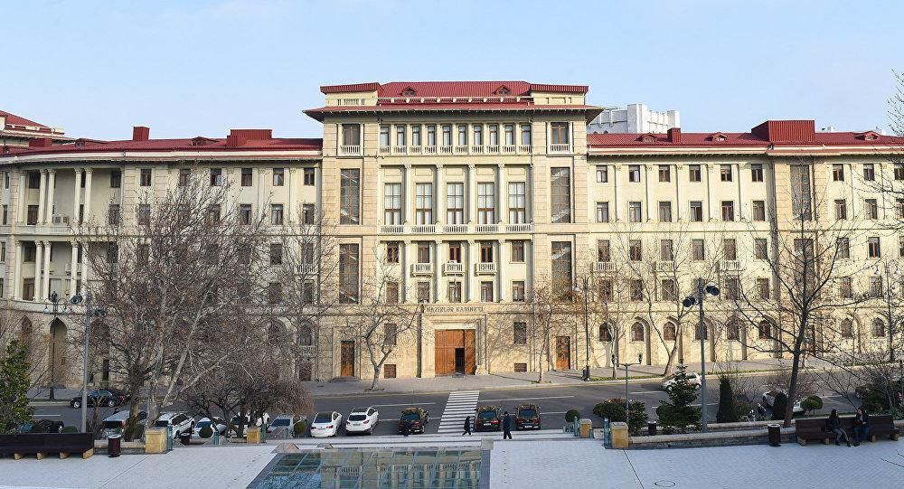 A number of government agencies  in Azerbaijan to get paid leave for a month