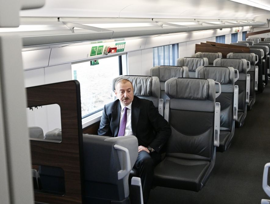 President Ilham Aliyev inaugurated Pirshaghi-Goradil-Novkhani-Sumgayit section of Absheron circular railway after renovation (PHOTO/VIDEO)