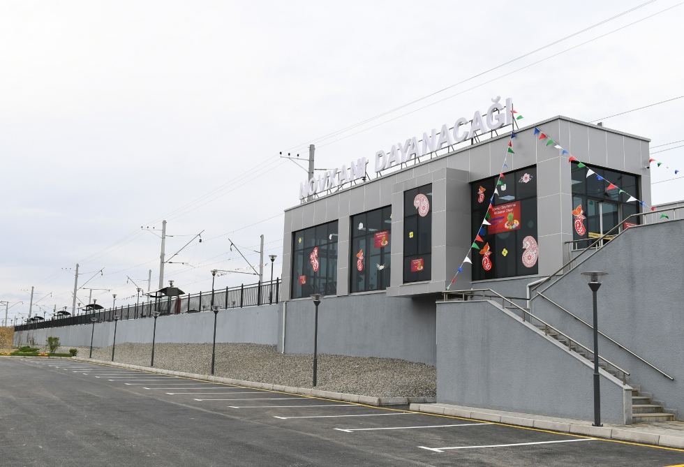 President Ilham Aliyev inaugurated Pirshaghi-Goradil-Novkhani-Sumgayit section of Absheron circular railway after renovation (PHOTO/VIDEO)