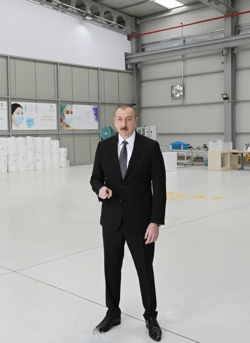 President Ilham Aliyev, First Lady Mehriban Aliyeva attend opening of medical masks manufacturing enterprise in Sumgayit Chemical Industrial Park (PHOTO/VIDEO)